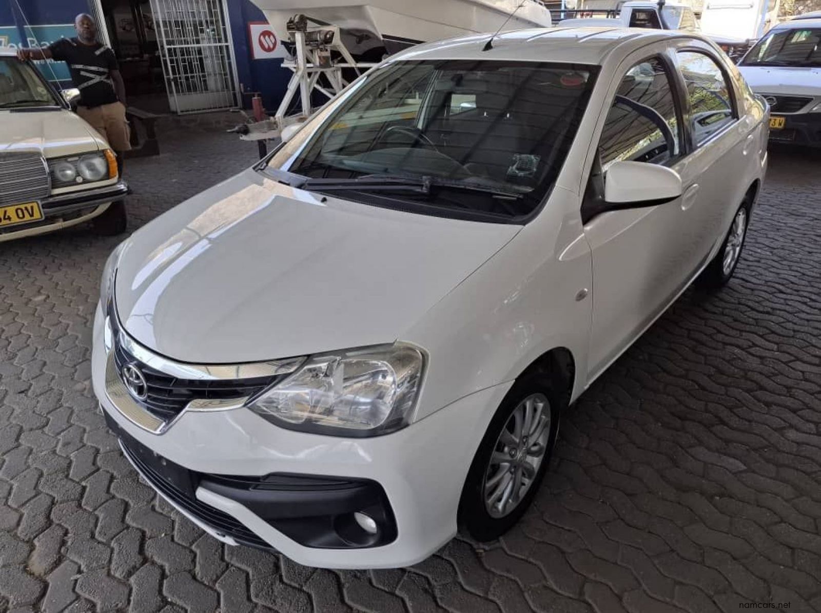 2019 Toyota ETIOS 1.5 SPRINT 4 DOOR pictures