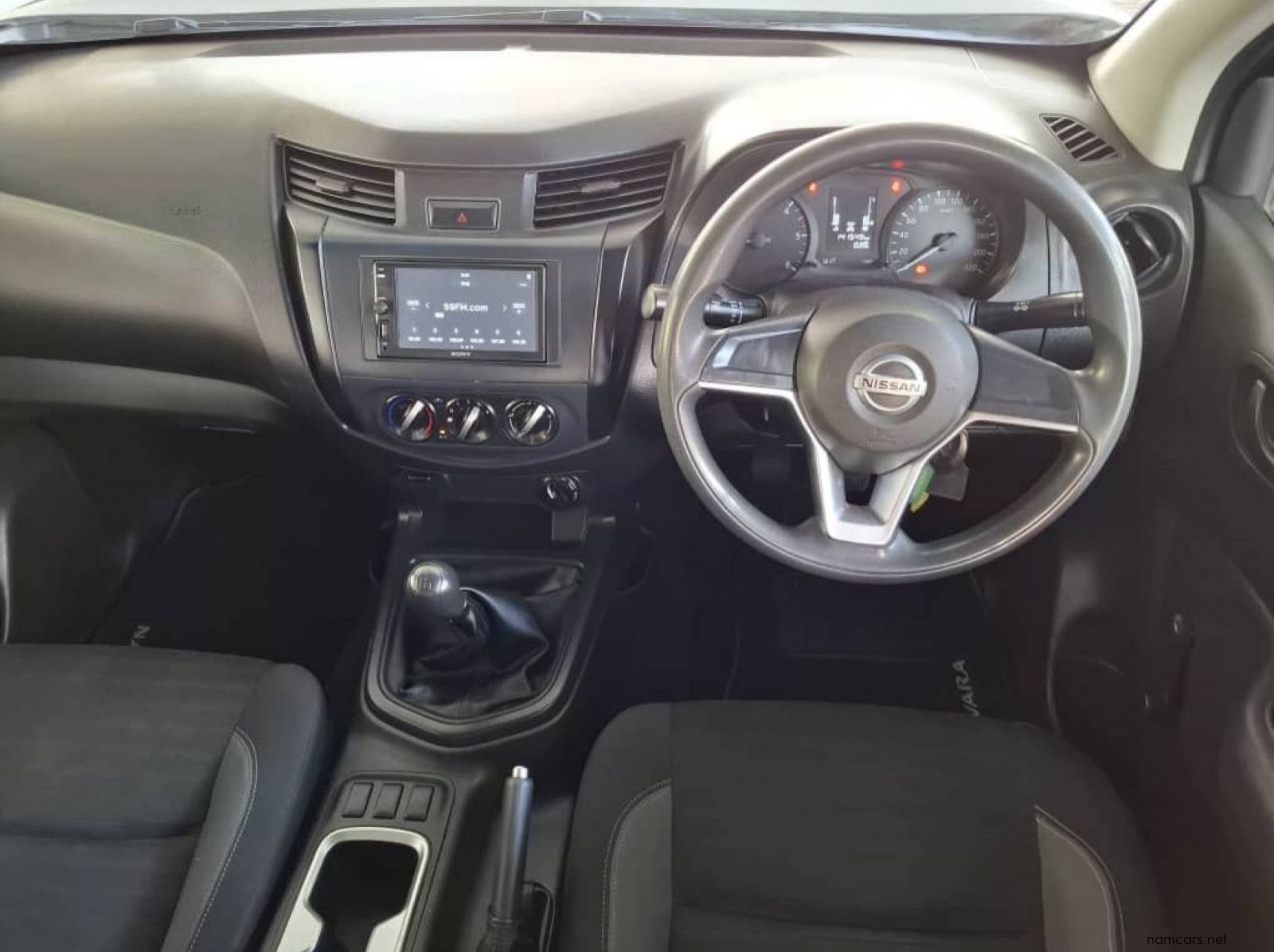 2021 Nissan NAVARA  2.5TDI XE MAN D/CAB pictures