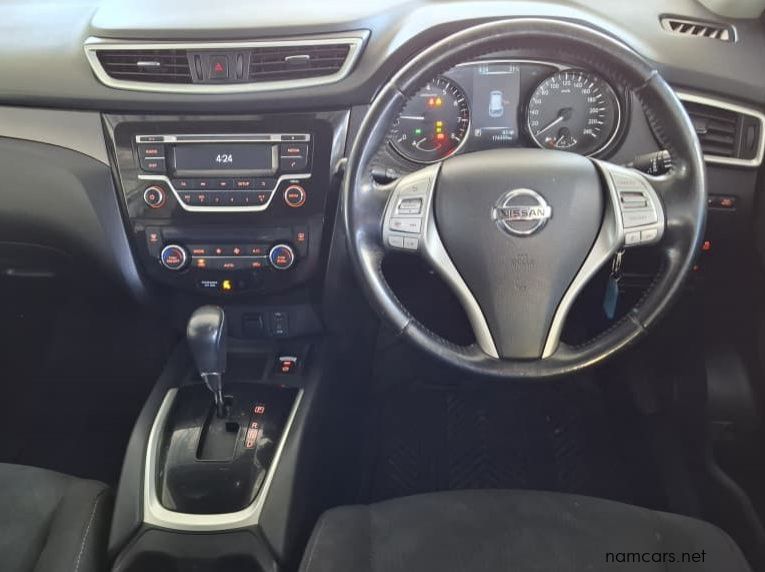 2017 Nissan X-TRAIL 2.5 4X4 pictures