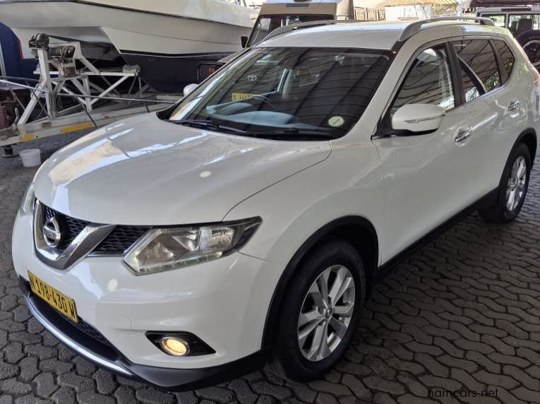 2017 Nissan X-TRAIL 2.5 4X4 pictures