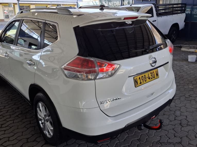 2017 Nissan X-TRAIL 2.5 4X4 pictures