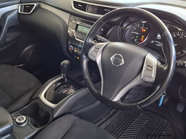 2017 Nissan X-TRAIL 2.5 4X4 pictures