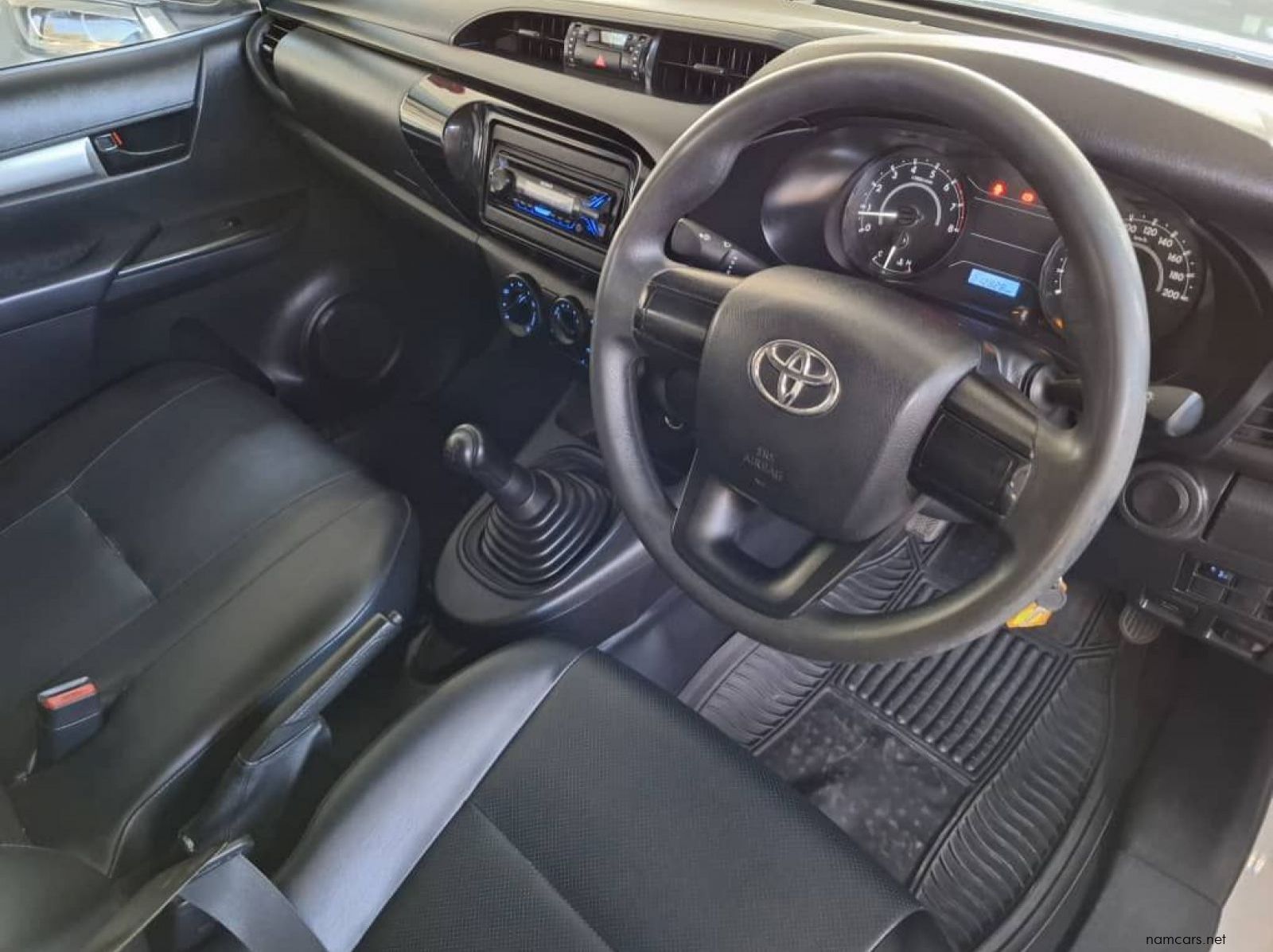 2021 Toyota HILUX 2000 VVTI A/CON CANOPY pictures