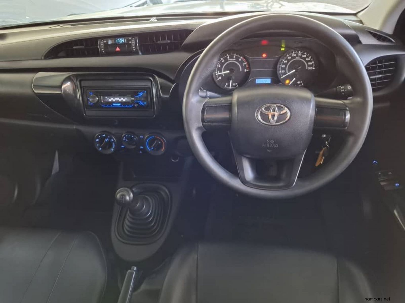 2021 Toyota HILUX 2000 VVTI A/CON CANOPY pictures