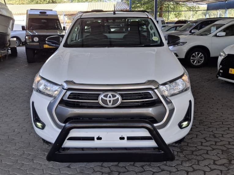 2020 Toyota HILUX 2.4 RAIDER S/CAB 4X2 MAN pictures
