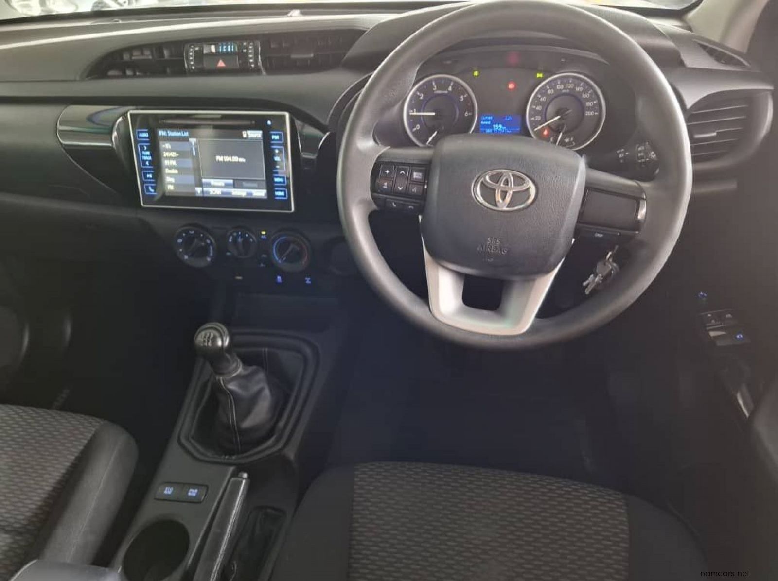2019 Toyota HILUX 2.4 GD6 SRX 4X2 LWB S/CAB pictures