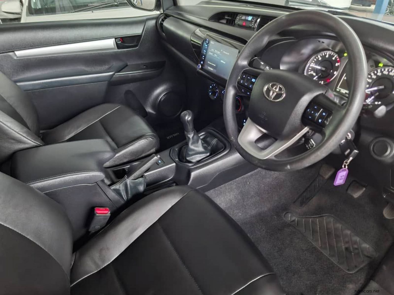 2022 Toyota HILUX 2.4 GD6 RAIDER 4X4 MAN S/CAB pictures