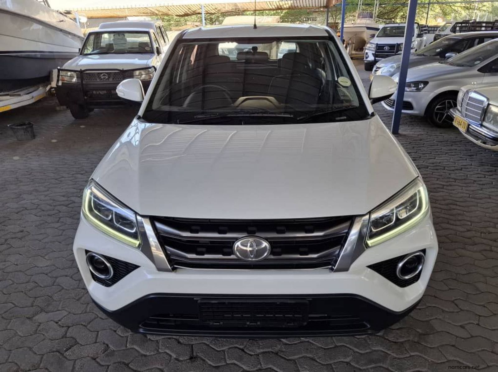 2022 Toyota URBAN CRUISER 1.5 pictures