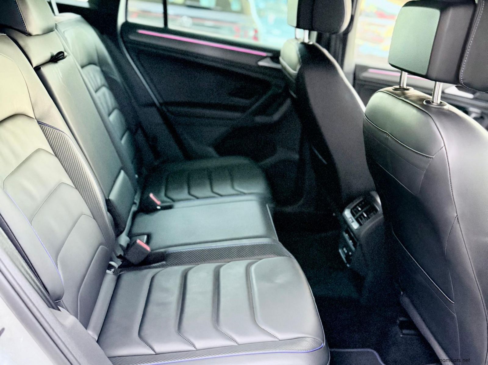 2024 Volkswagen Tiguan R pictures