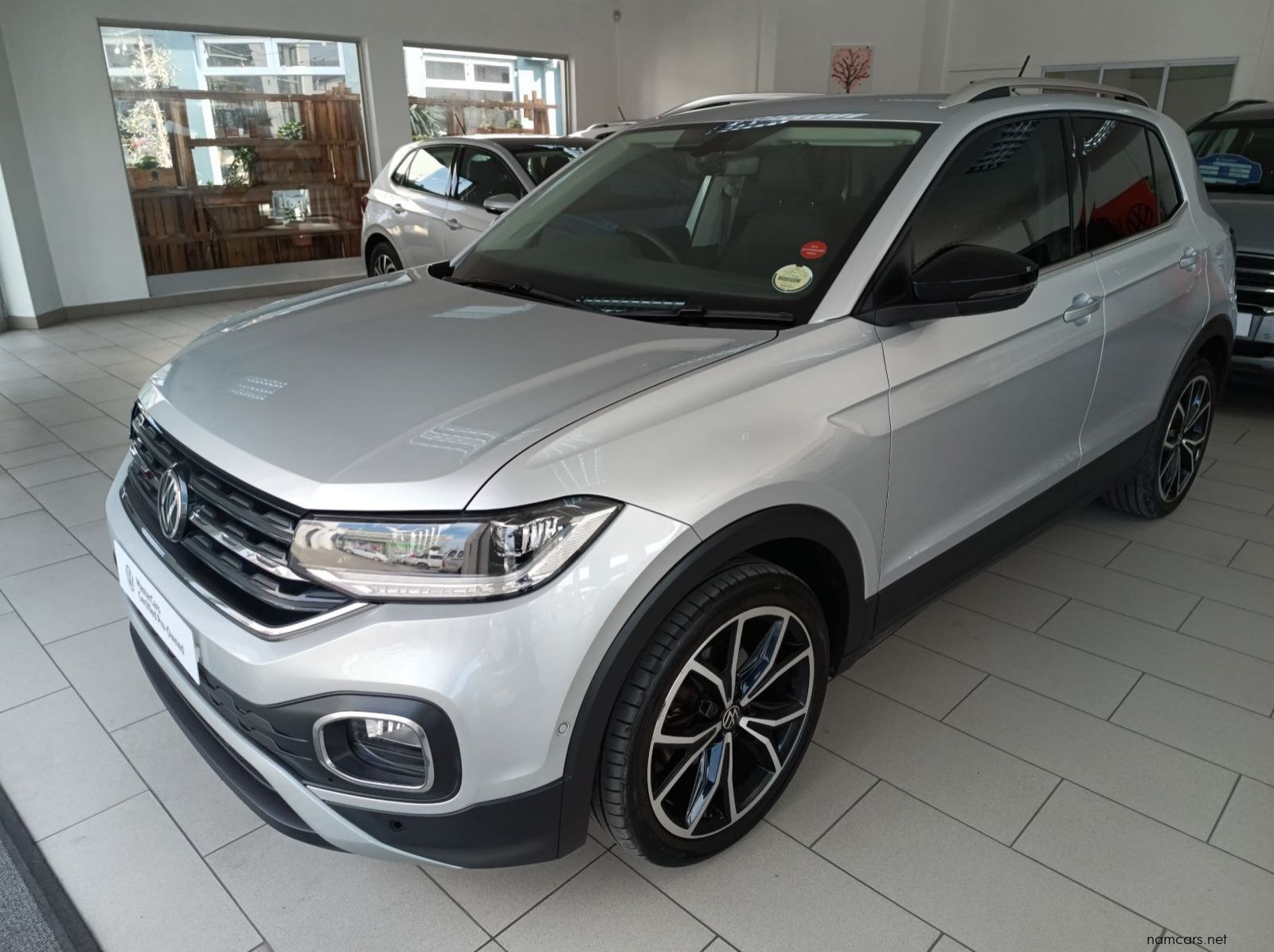 2022 Volkswagen TCROSS pictures