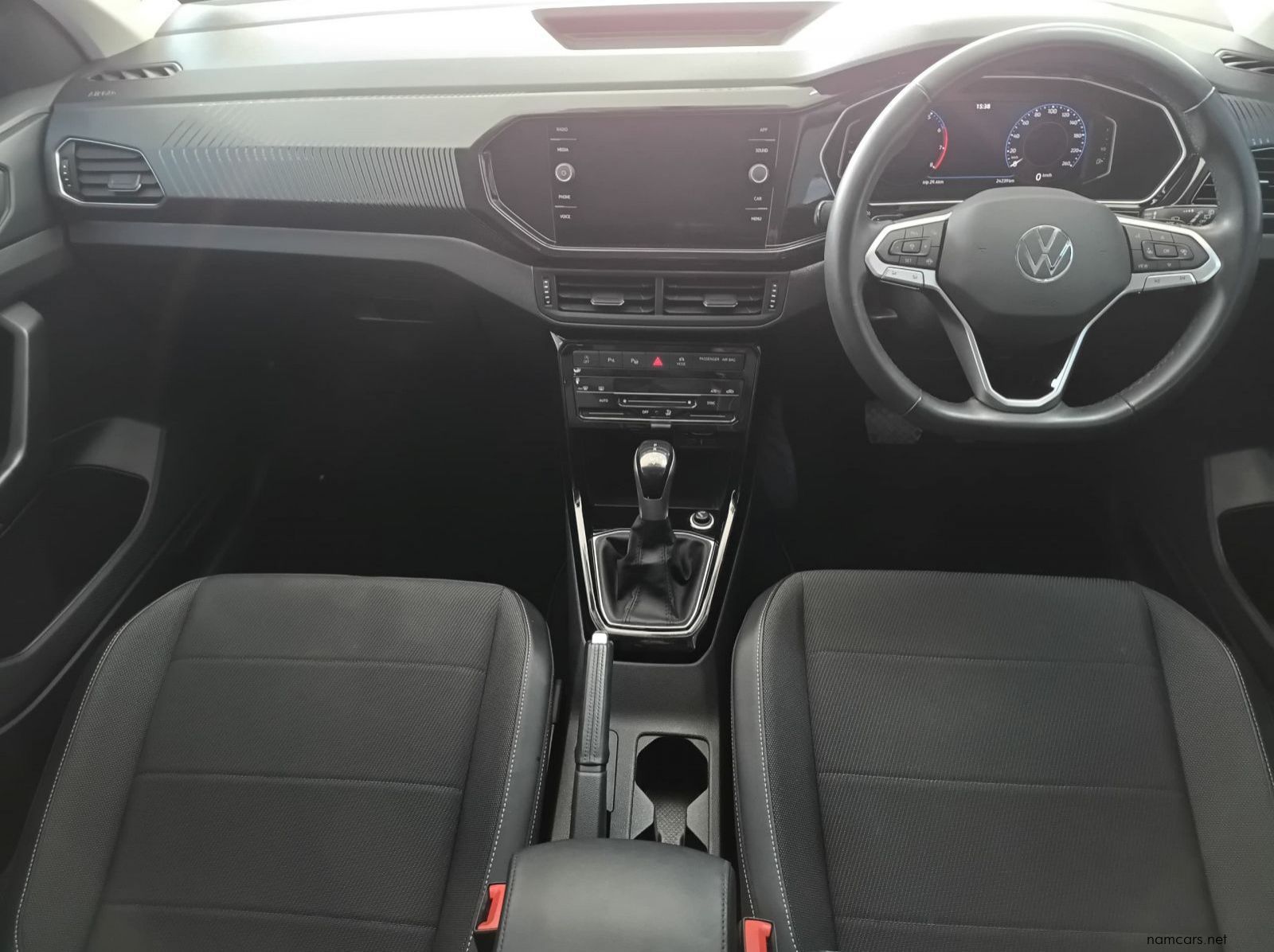 2022 Volkswagen TCROSS pictures