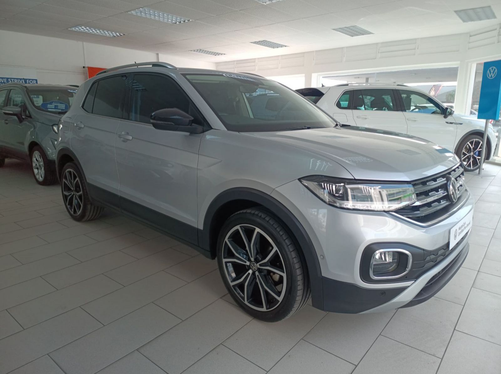 2022 Volkswagen TCROSS pictures