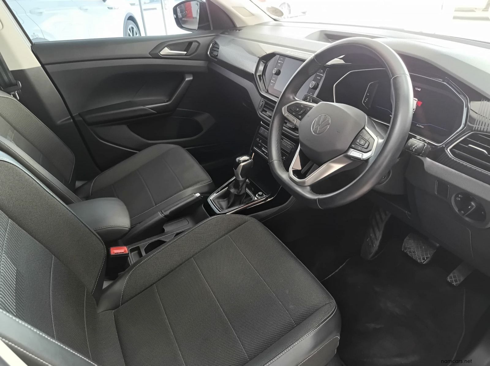 2022 Volkswagen TCROSS pictures