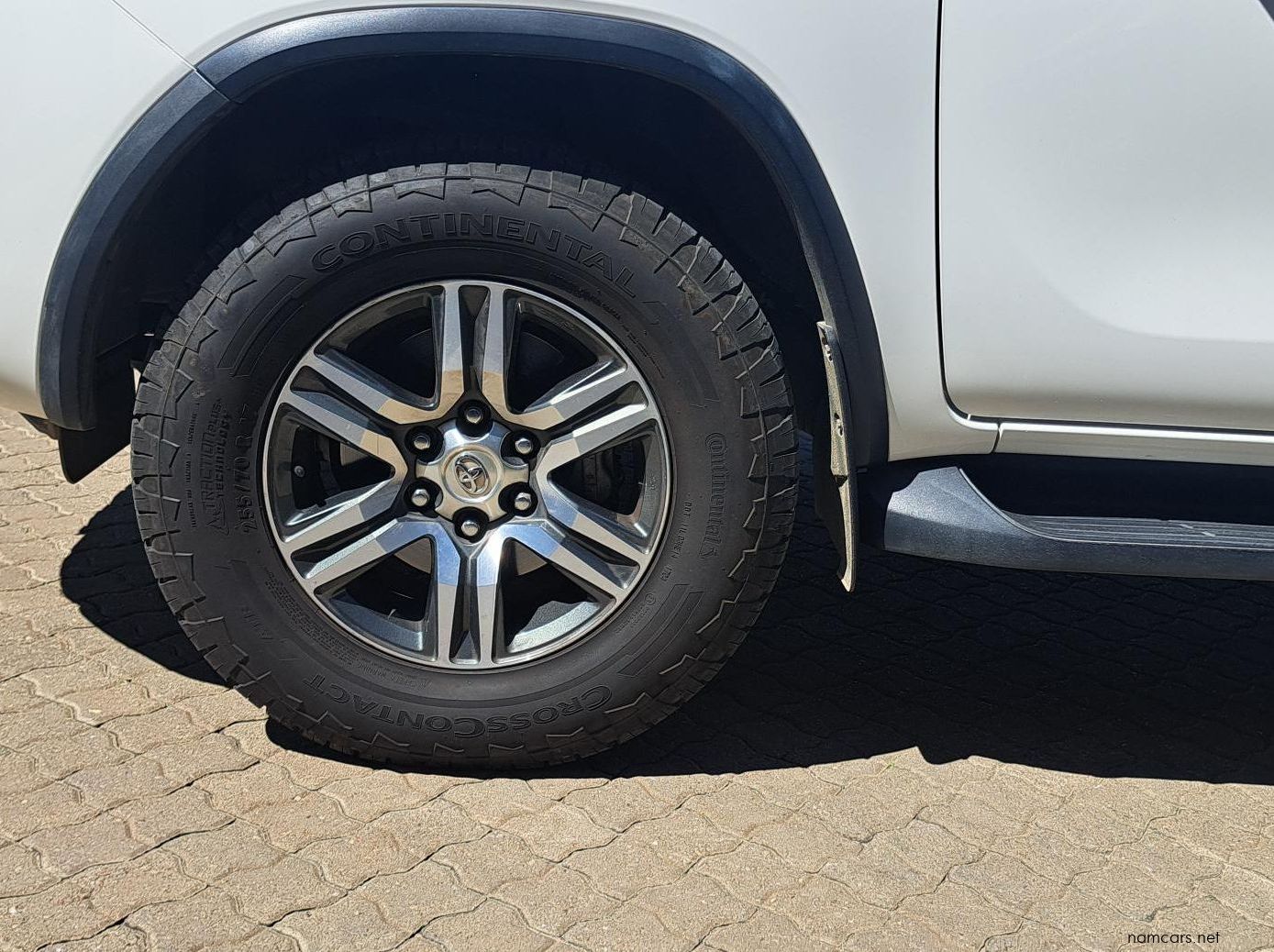 2021 Toyota Fortuner pictures