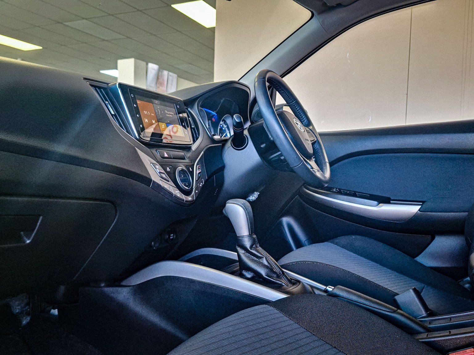 2022 Toyota Starlet 1.4 XR AT photo