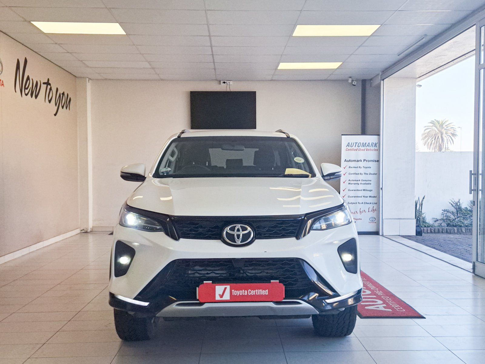 2025 Toyota Fortuner 2.4 GD6 4x4 AT photo