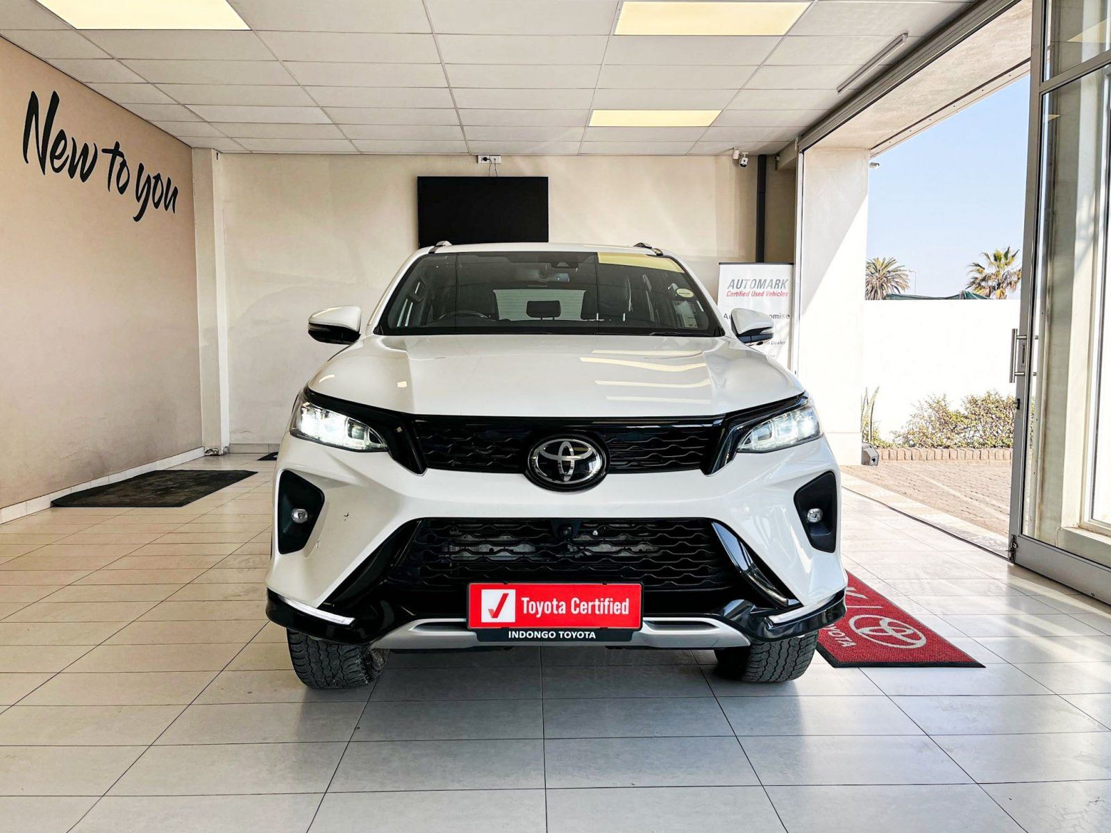 2023 Toyota Fortuner 2.8 GD6 VX 4x4 AT photo