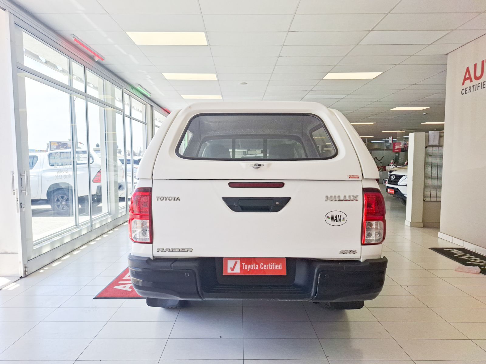 2024 Toyota Hilux Raider 2.4 Gd-6 4x4 AT photo