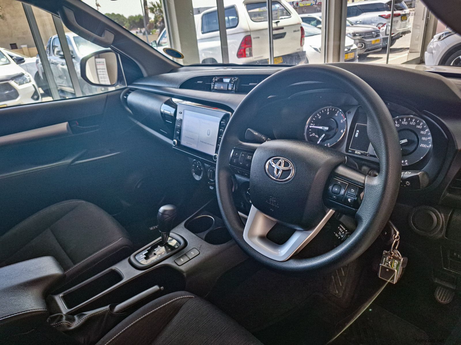 2024 Toyota Hilux Raider 2.4 Gd-6 4x4 AT photo