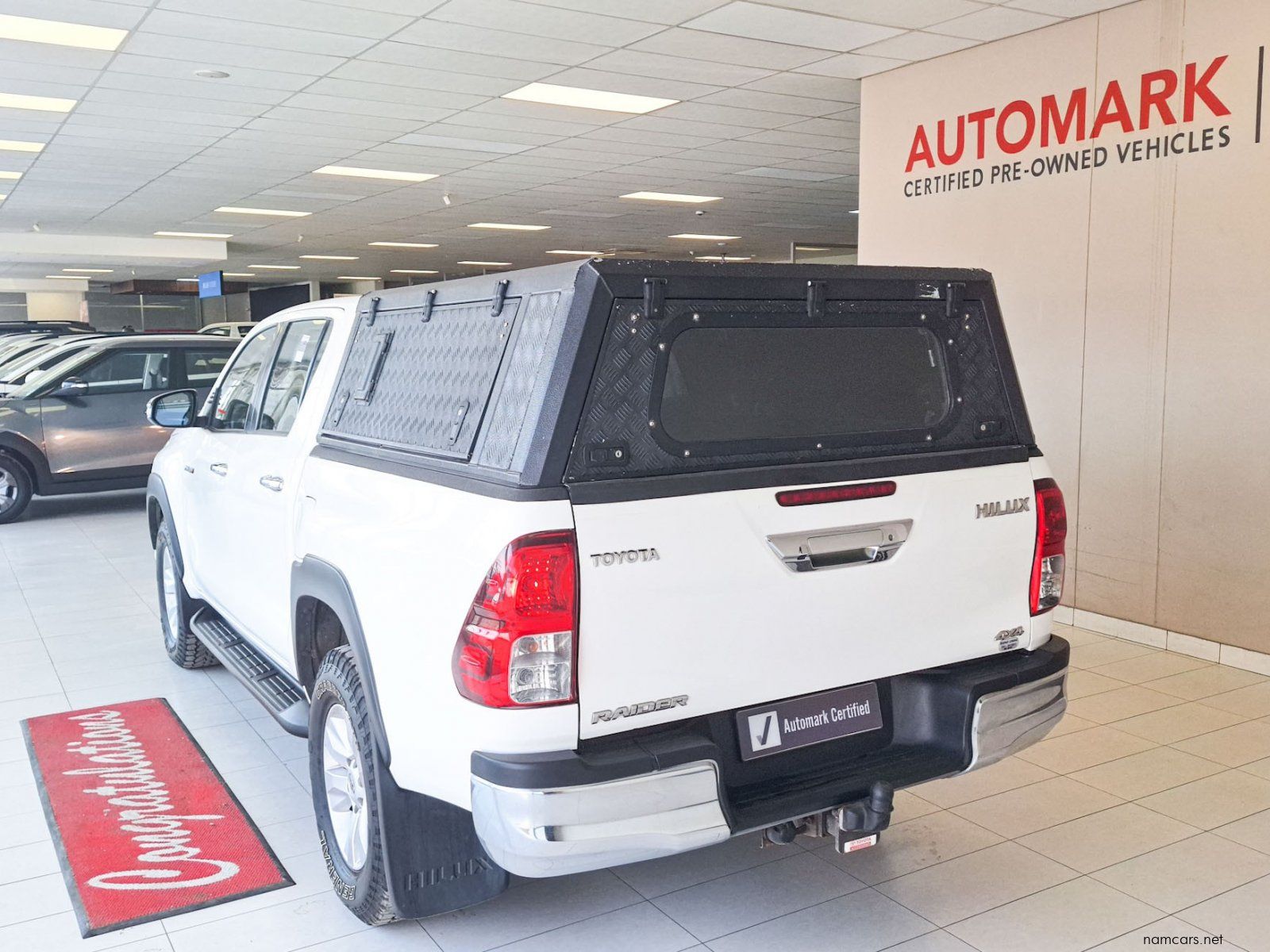2017 Toyota Hilux Raider 2.8 GD6 4x4 AT photo