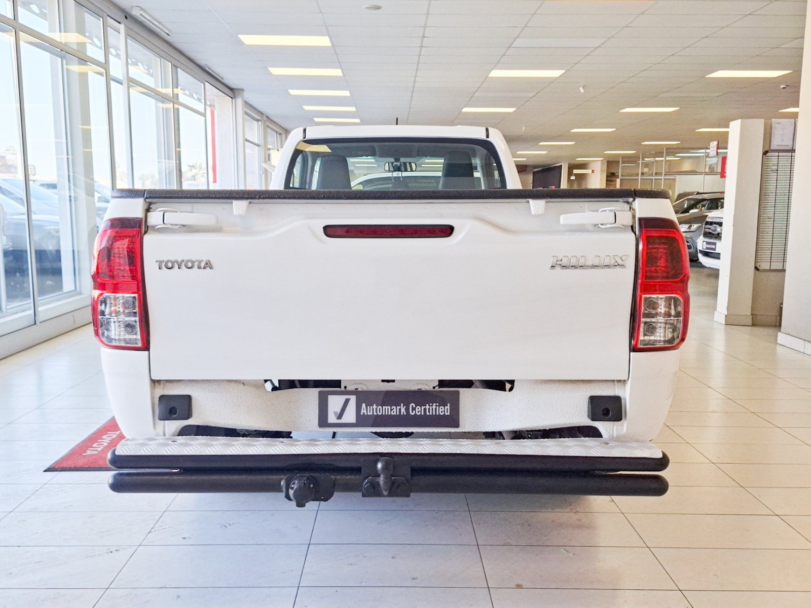 2022 Toyota Hilux SC 2.4 GD S A/C 5MT photo