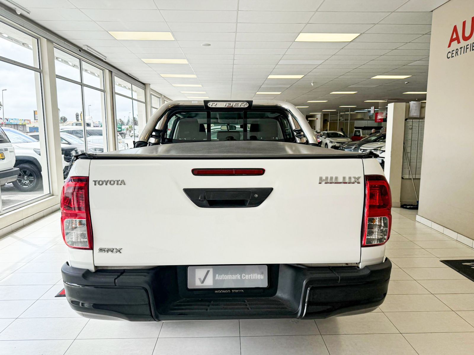 2019 Toyota HILUX DC 2.4 GD-6 RB SRX MT photo