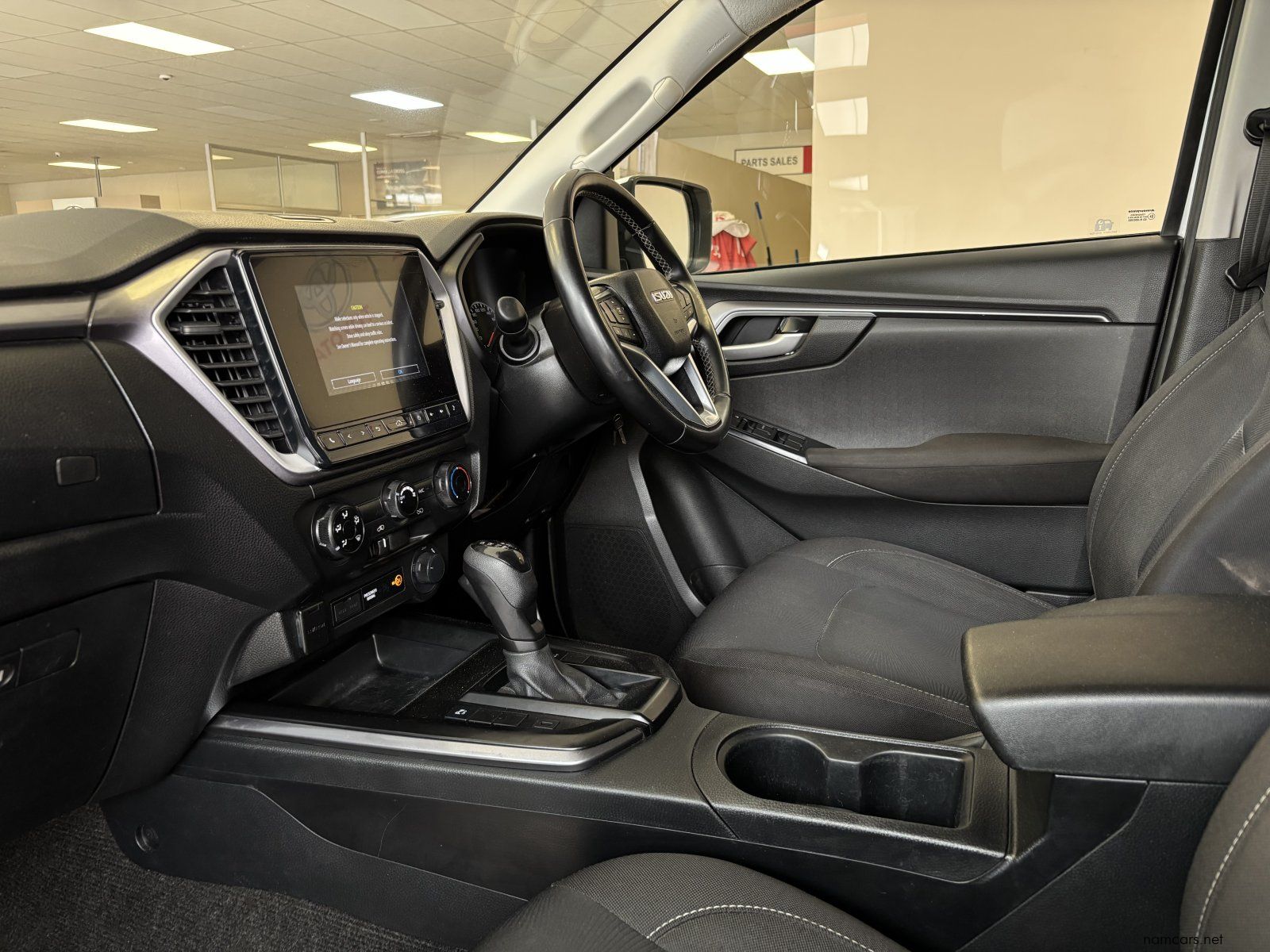 2023 Isuzu D-Max 1.9 Ddits D/C 4x4 AT photo