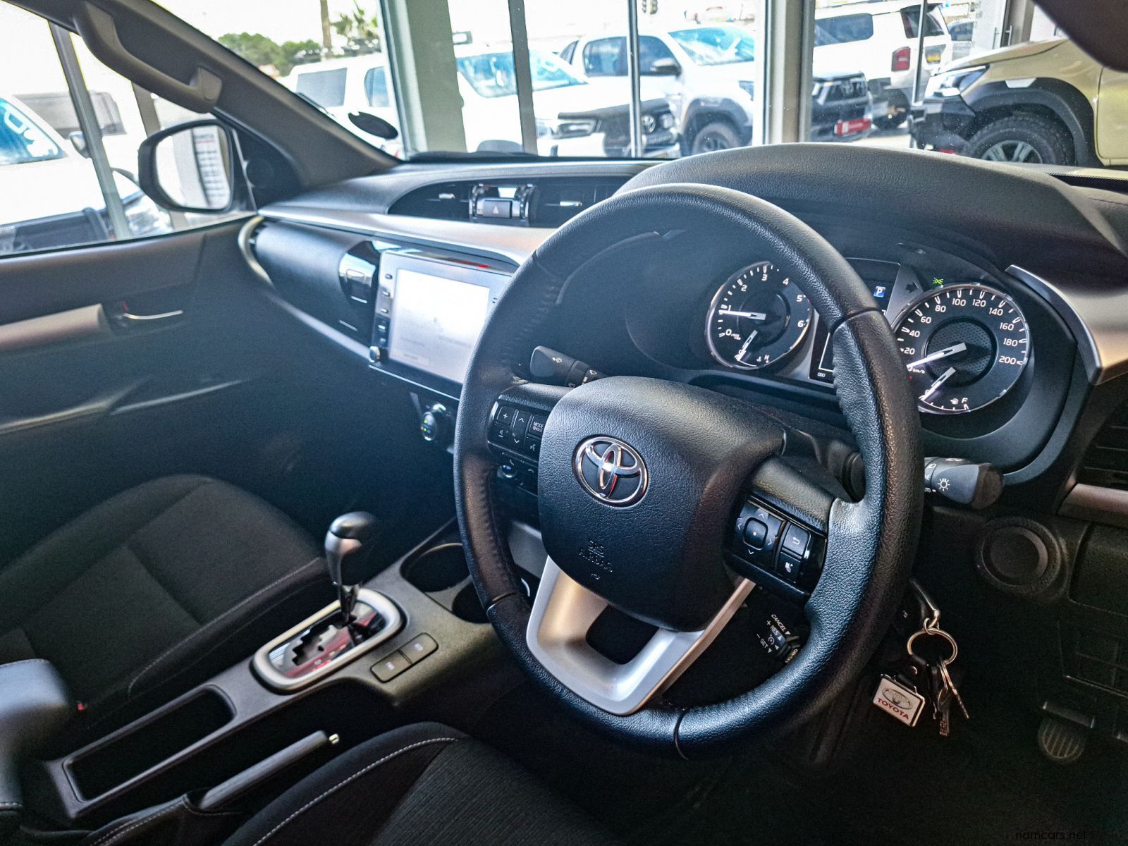 2025 Toyota Hilux Raider 2.8 GD6 RB AT 2x4 photo