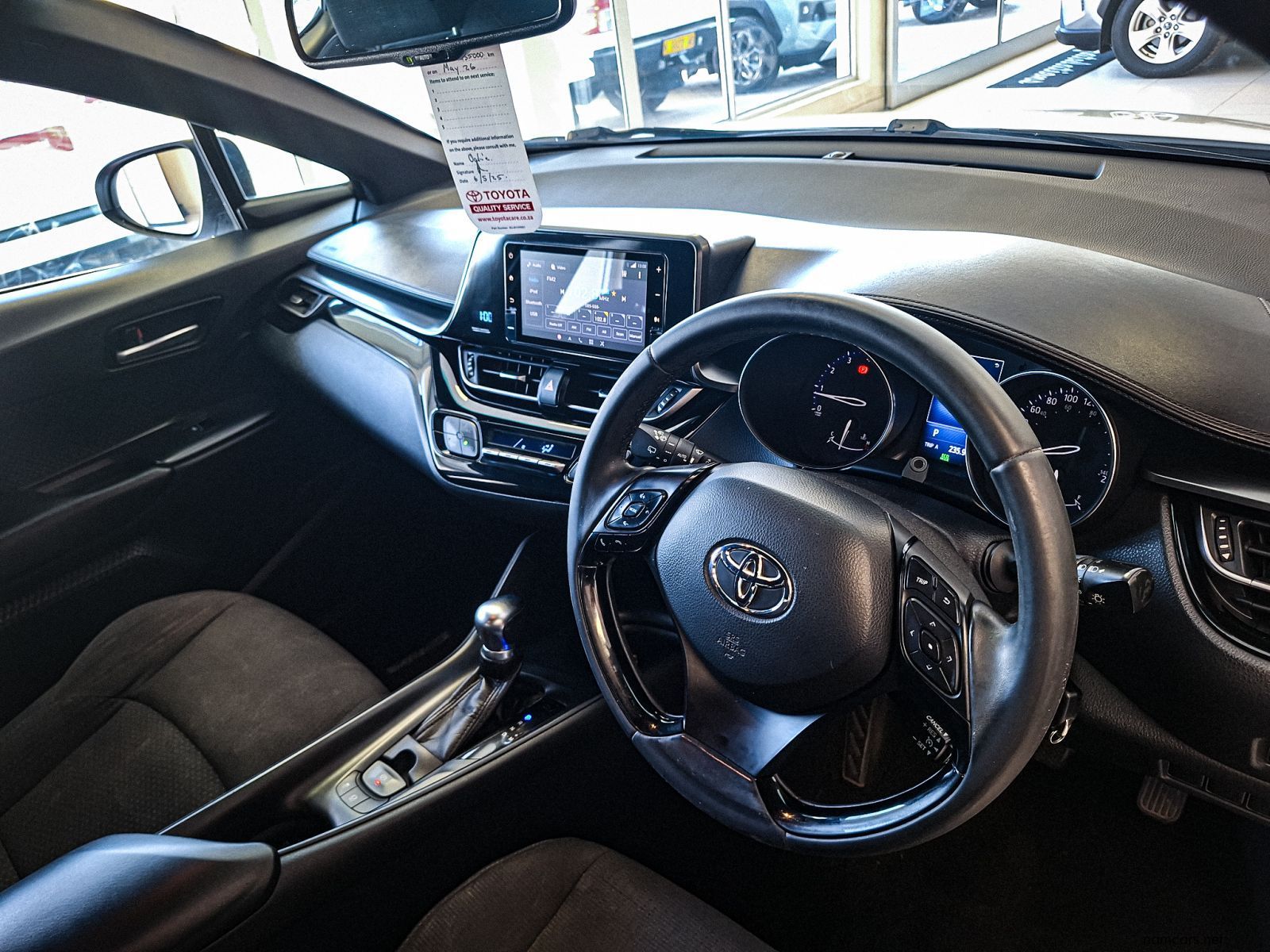 2019 Toyota C-HR 1.2T Plus CVT photo