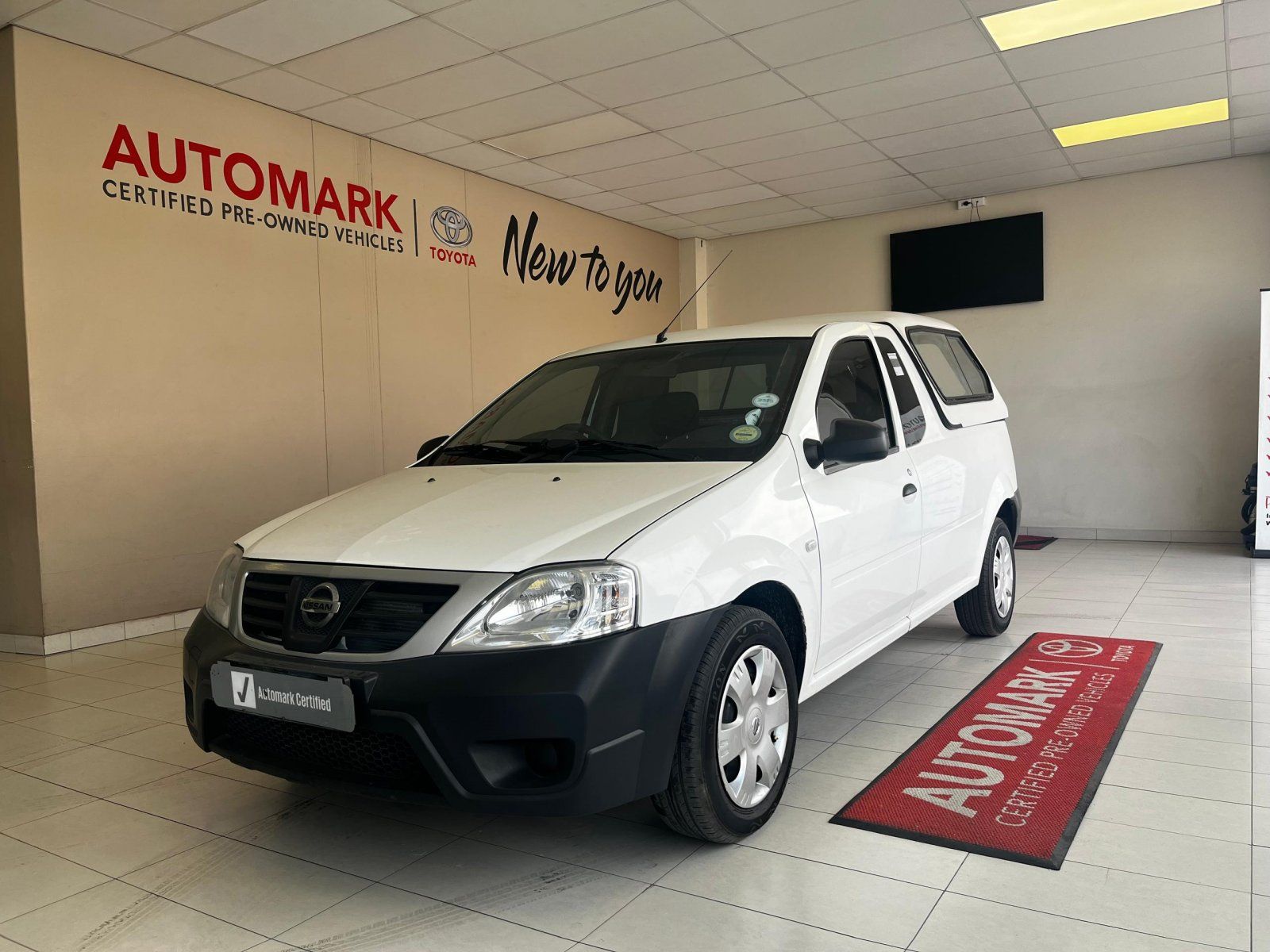 Nissan NP 200 1.6 AC SAFETY PACK MT in Namibia