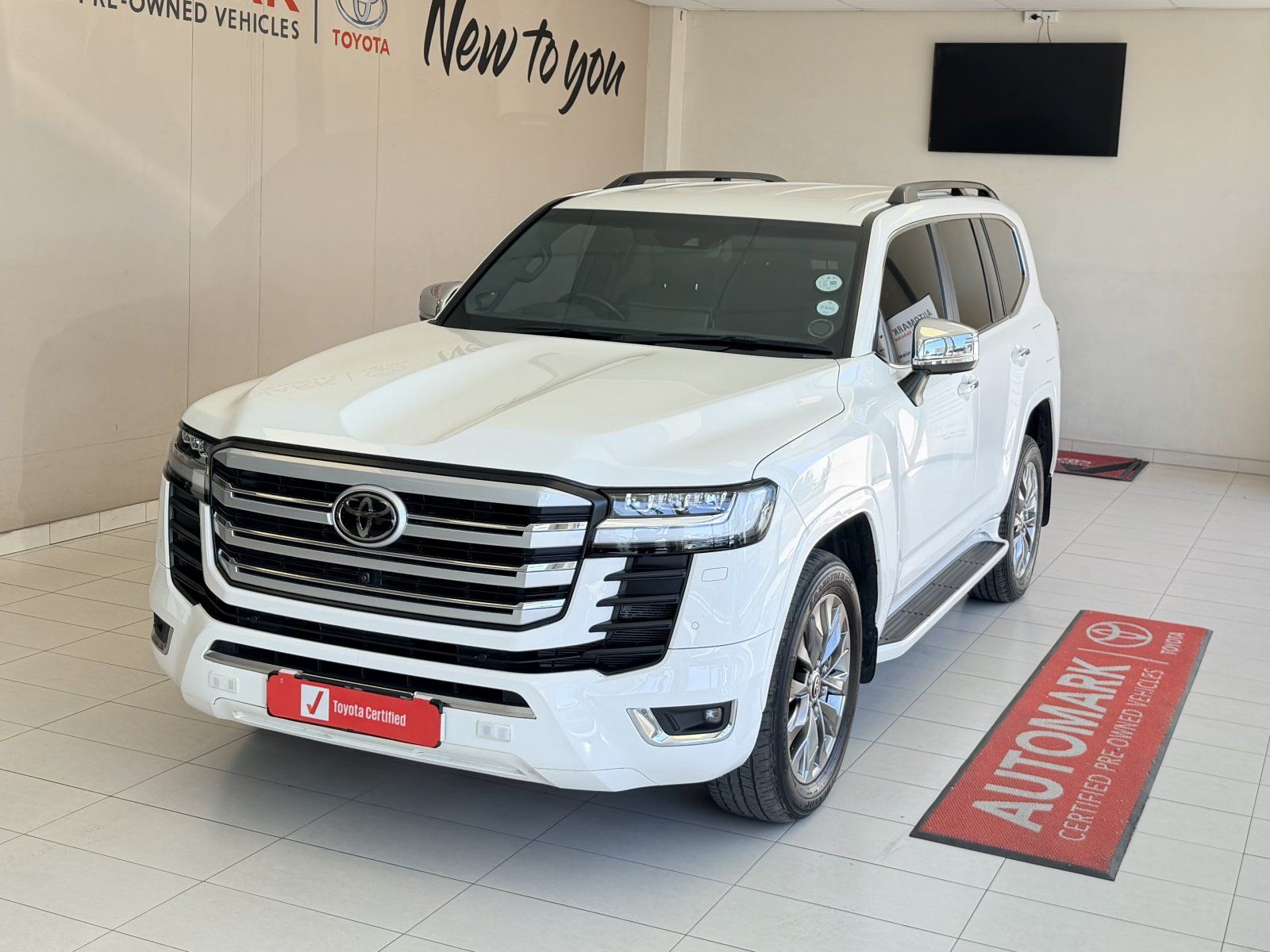 Toyota Landcruiser 300 V6 3.3D Zx in Namibia