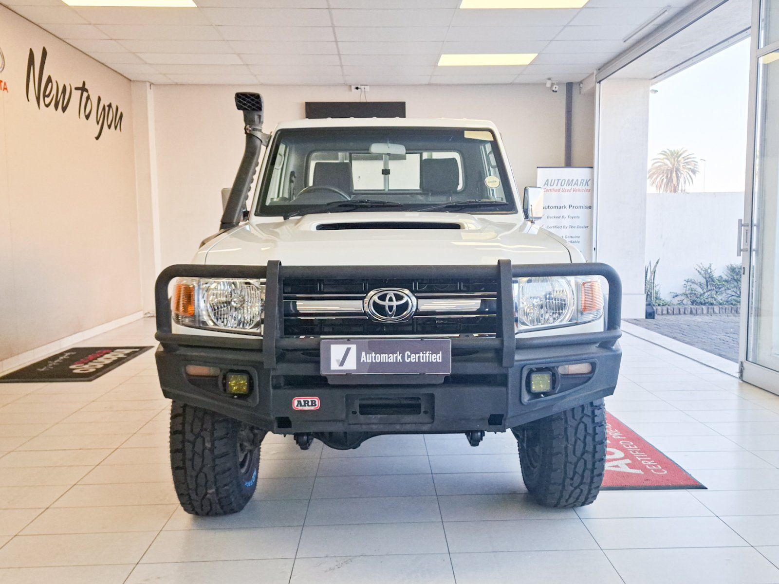 2018 Toyota Land Cruiser 79 4.5D S/CAB 4X4 MT photo