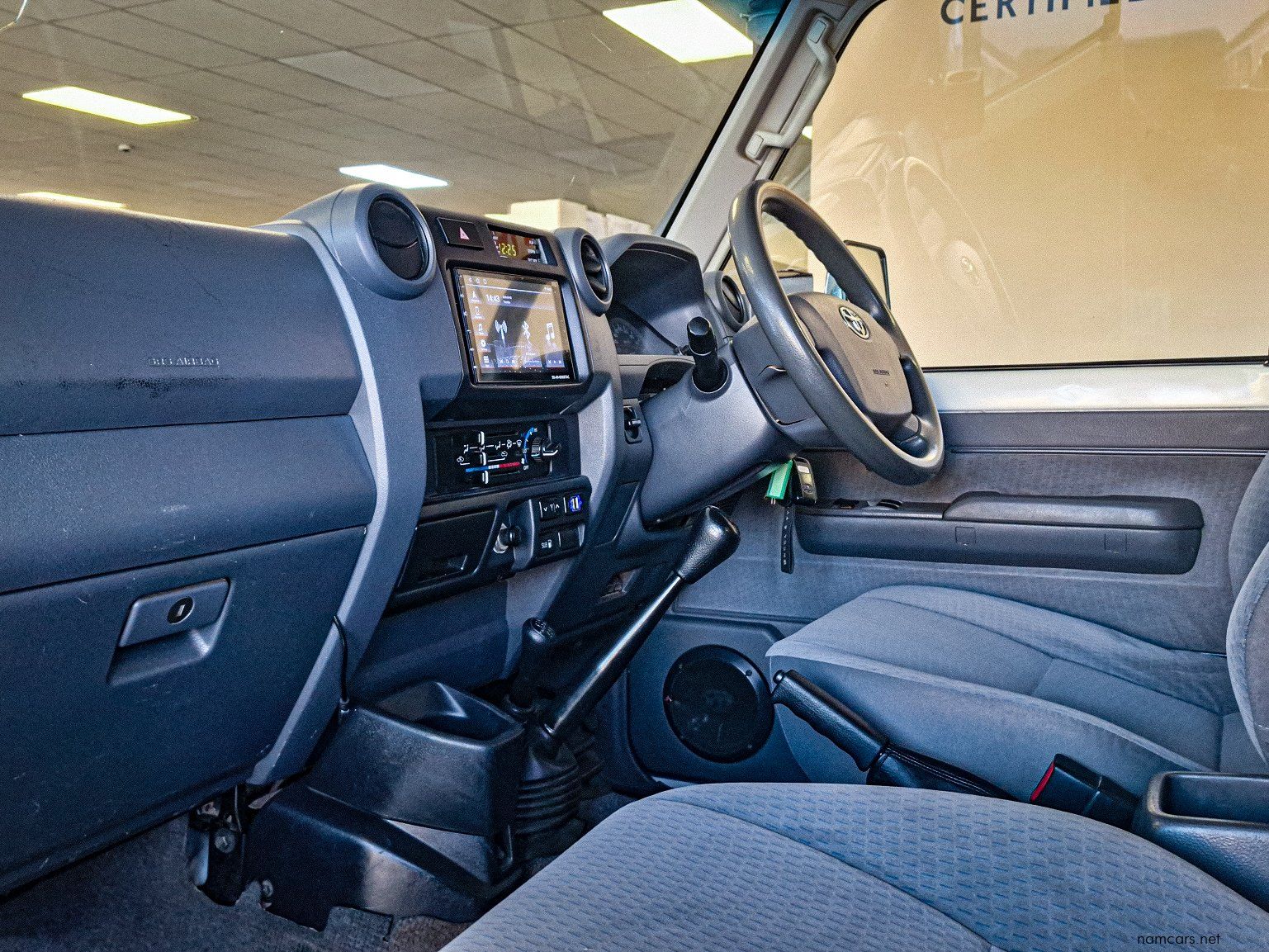 2018 Toyota Land Cruiser 79 4.5D S/CAB 4X4 MT photo