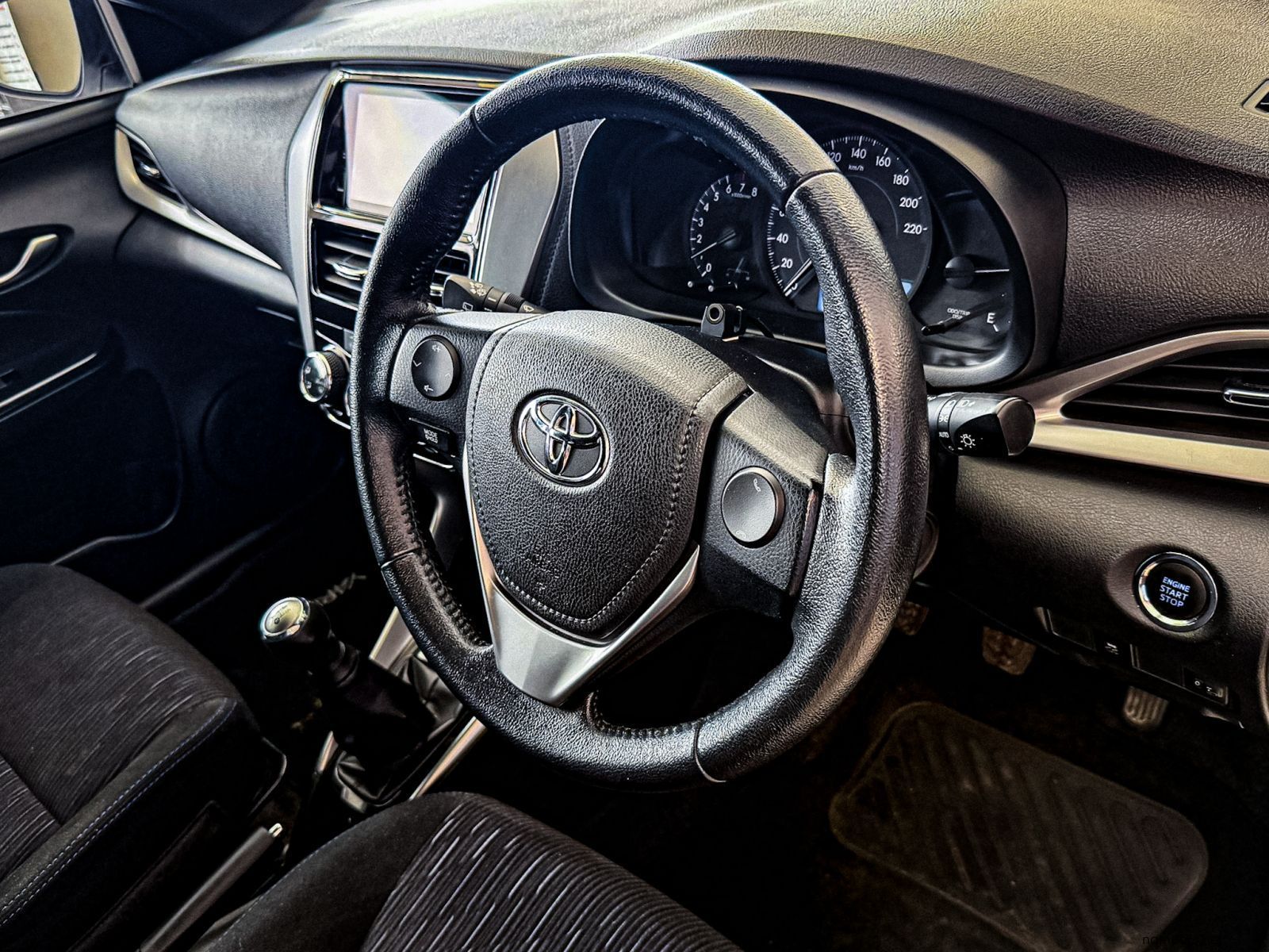 2018 Toyota YARIS 1.5 XS HB photo