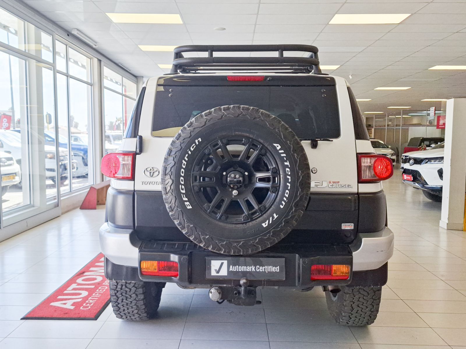 2021 Toyota FJ Cruiser 4.0 V6 Petrol AT 4x4 photo