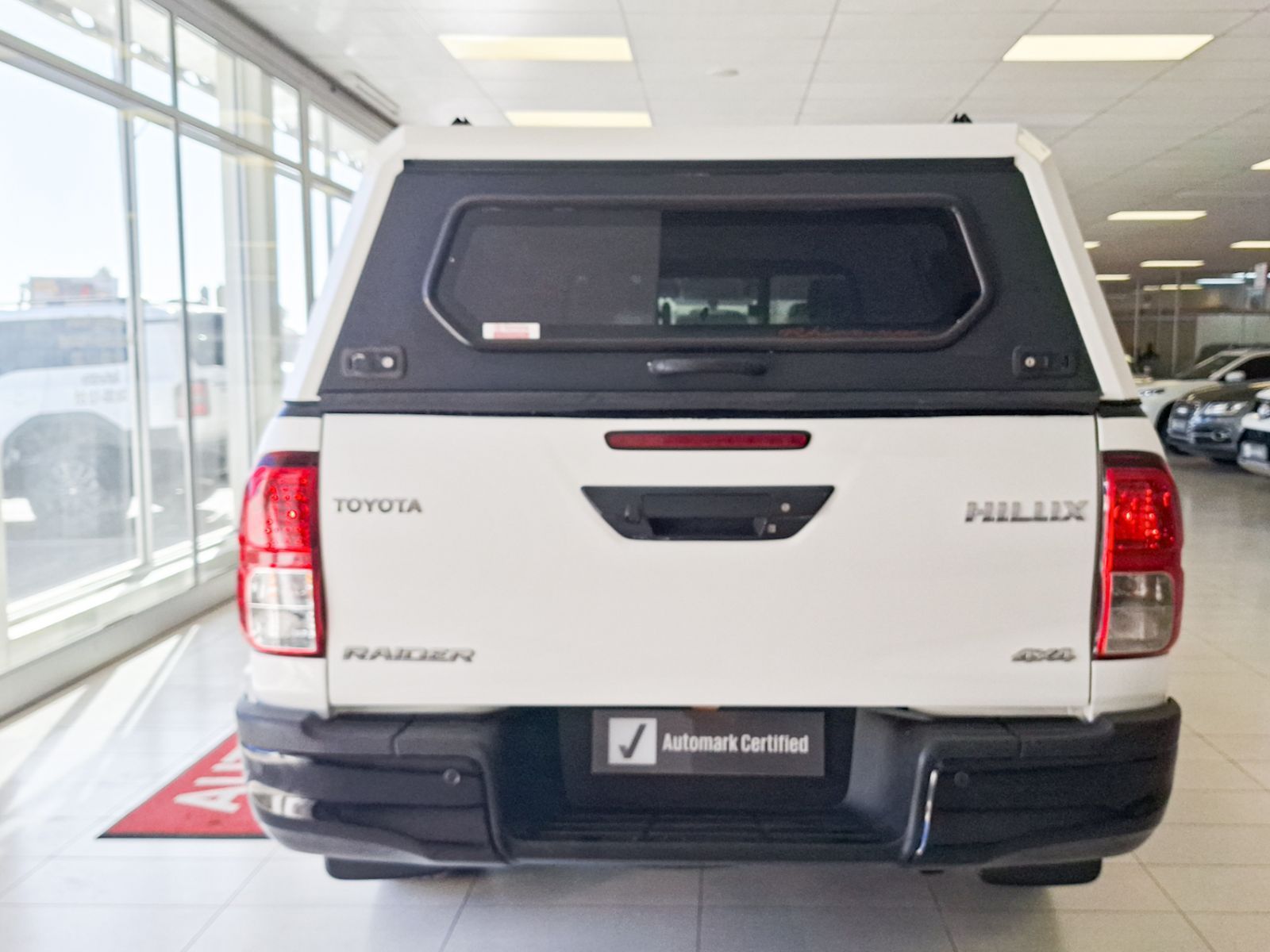 2022 Toyota Hilux Raider 2.4 GD6 4x4 AT photo