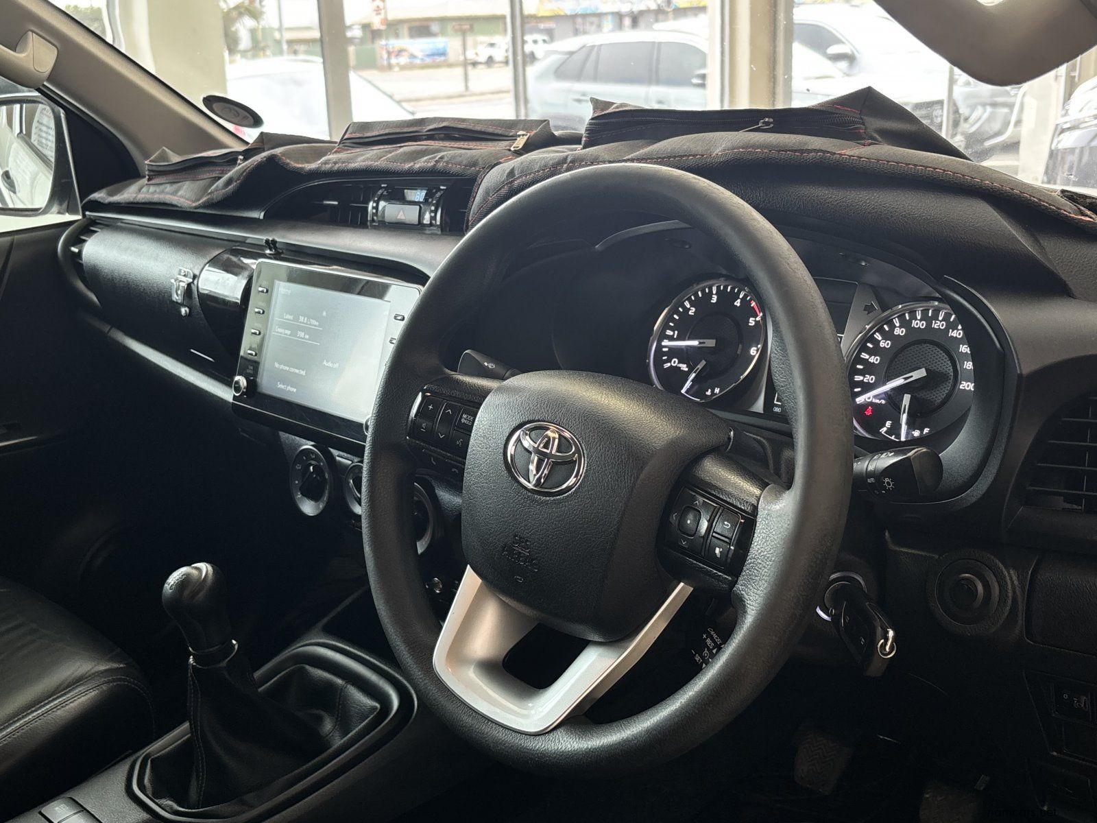 2020 Toyota HILUX RAIDER EXTRA CAB 2.4 GD6 RB2X4  MT photo