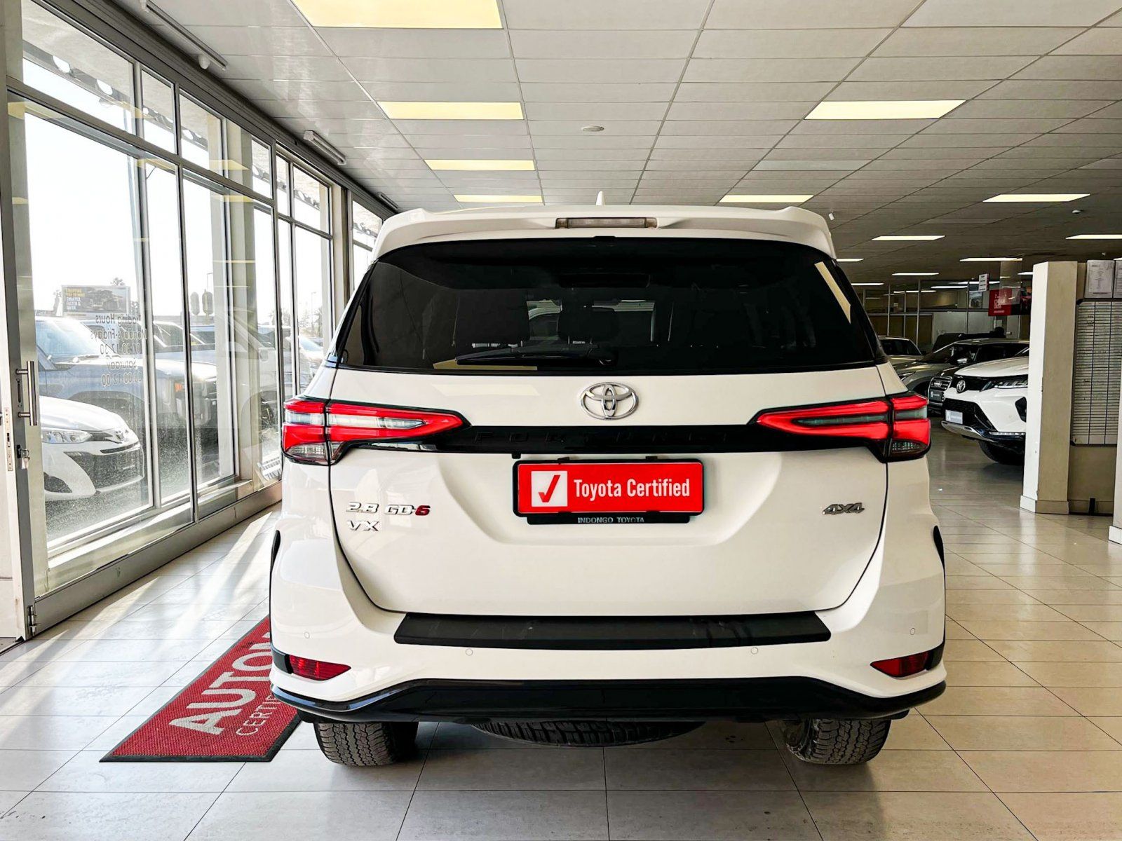 2023 Toyota Fortuner 2.8 GD6 VX 4x4 AT photo