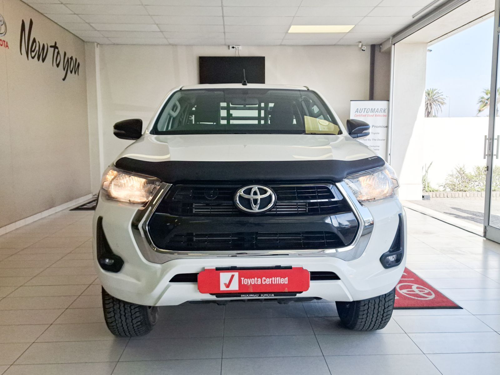 2024 Toyota Hilux Raider E/Cab 2.4 GD6 RB 2x4 MT photo