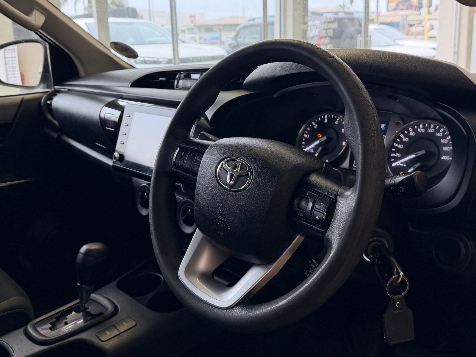 2022 Toyota HILUX 2.4 GD6 RAIDER AT photo