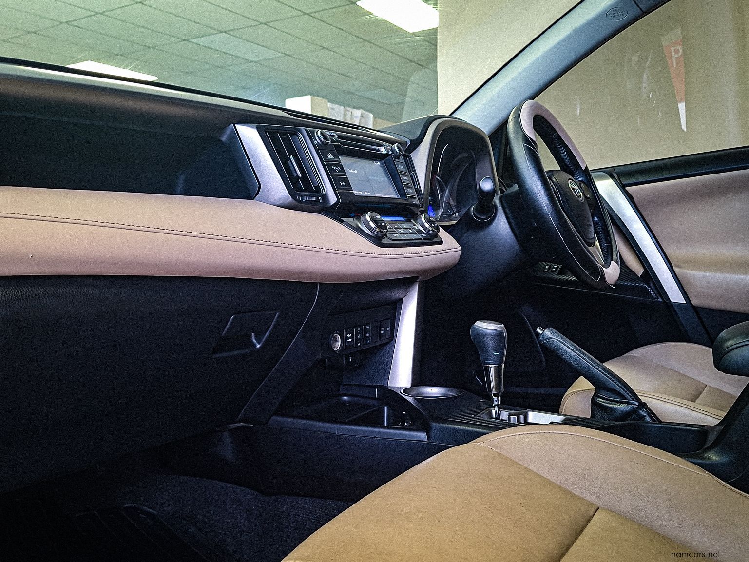 2016 Toyota Rav4 2.2D VX AWD AT photo