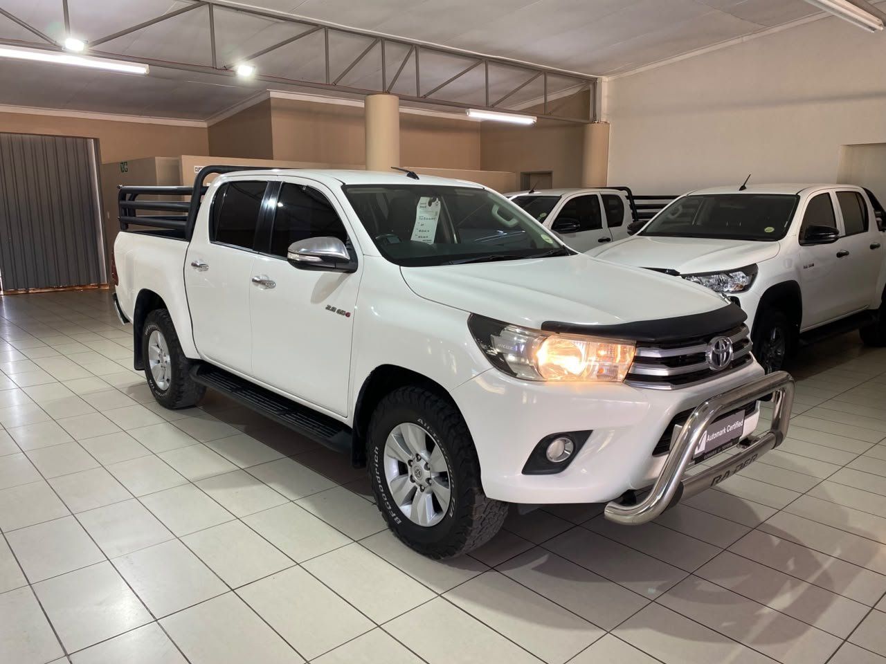 Toyota Hilux 2.8 D/C A/T 4x4 in Namibia