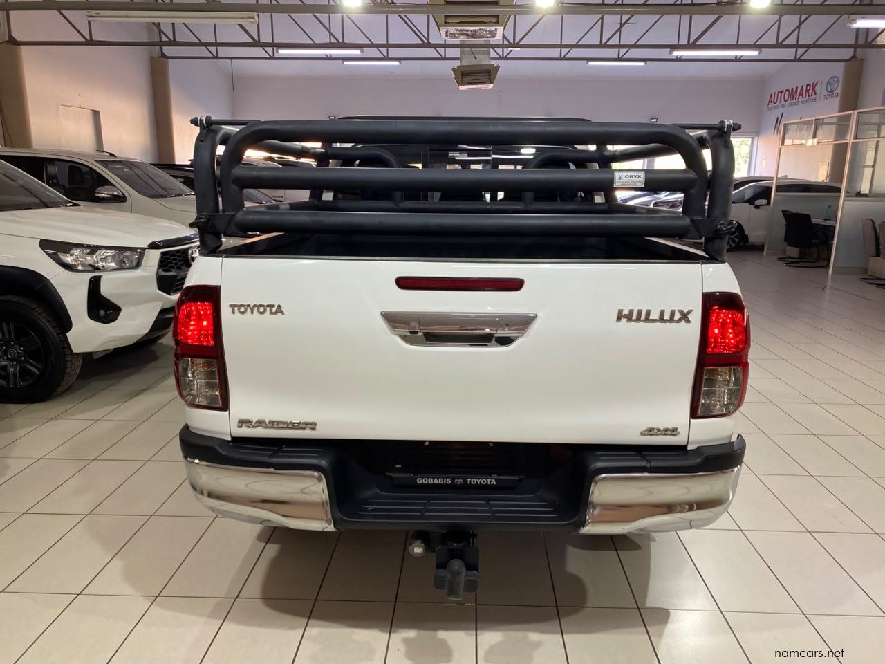 2017 Toyota Hilux 2.8 D/C A/T 4x4 photo