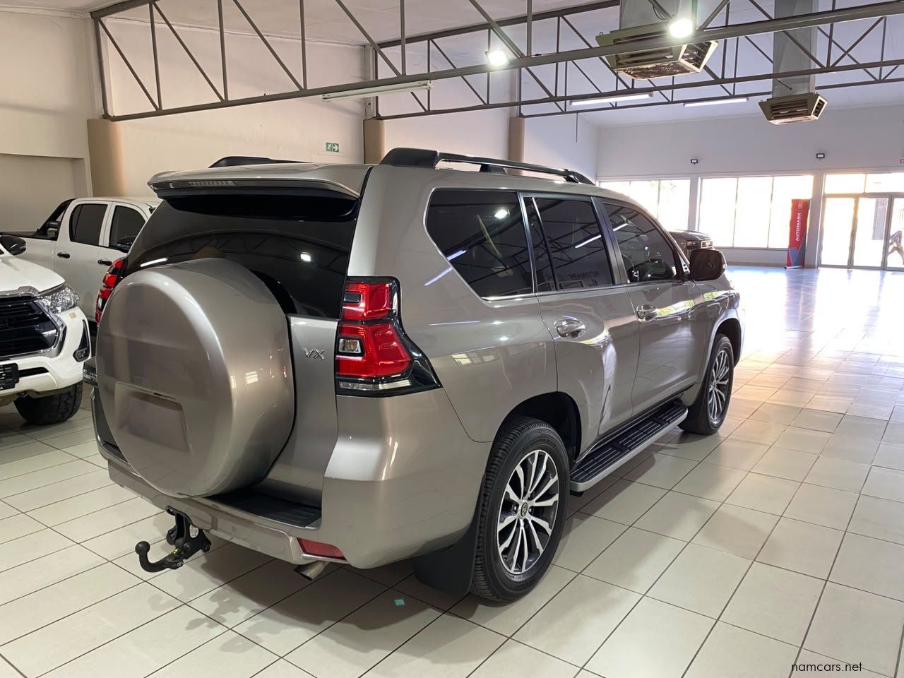 2023 Toyota Land Cruiser Prado photo