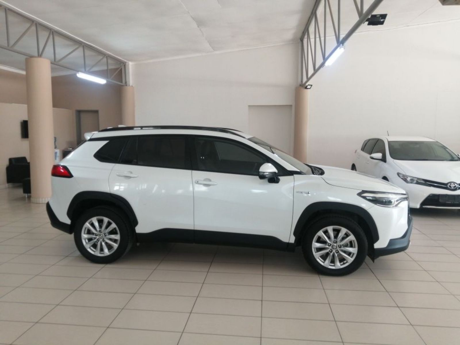 2022 Toyota Corolla Cross  1.8 XS CVT HV photo