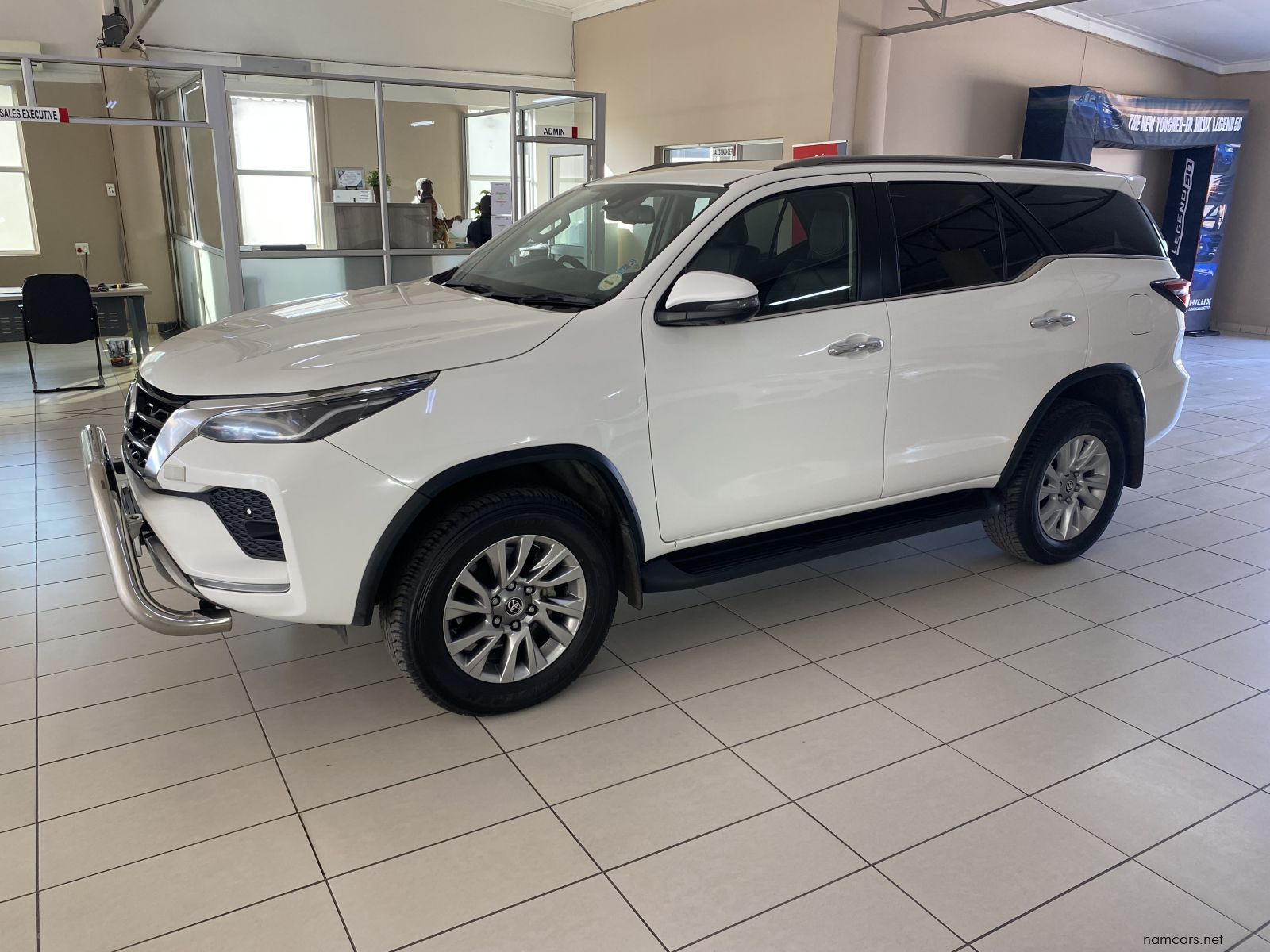 2023 Toyota FORTUNER VX 4X4 AT 2.8 photo