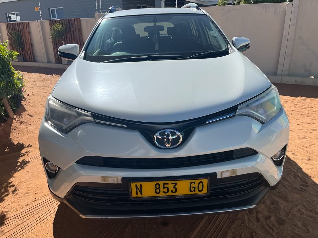 2017 Toyota RAV4 2.0 GX photo