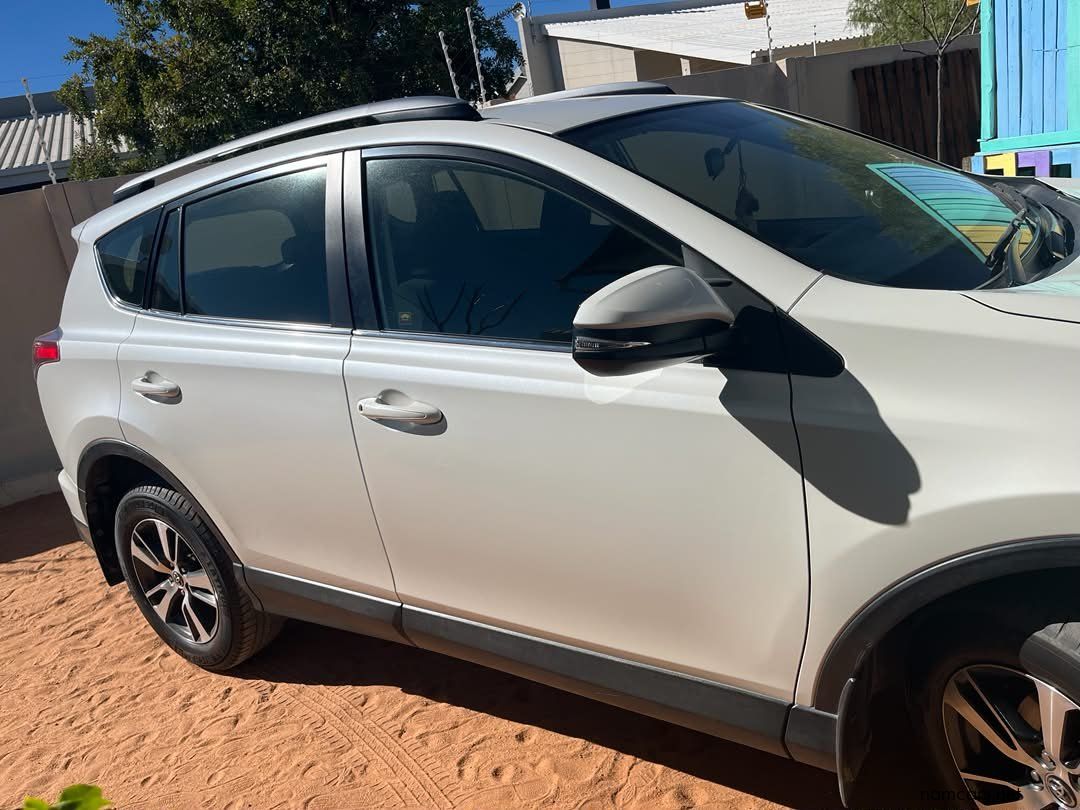 2017 Toyota RAV4 2.0 GX photo