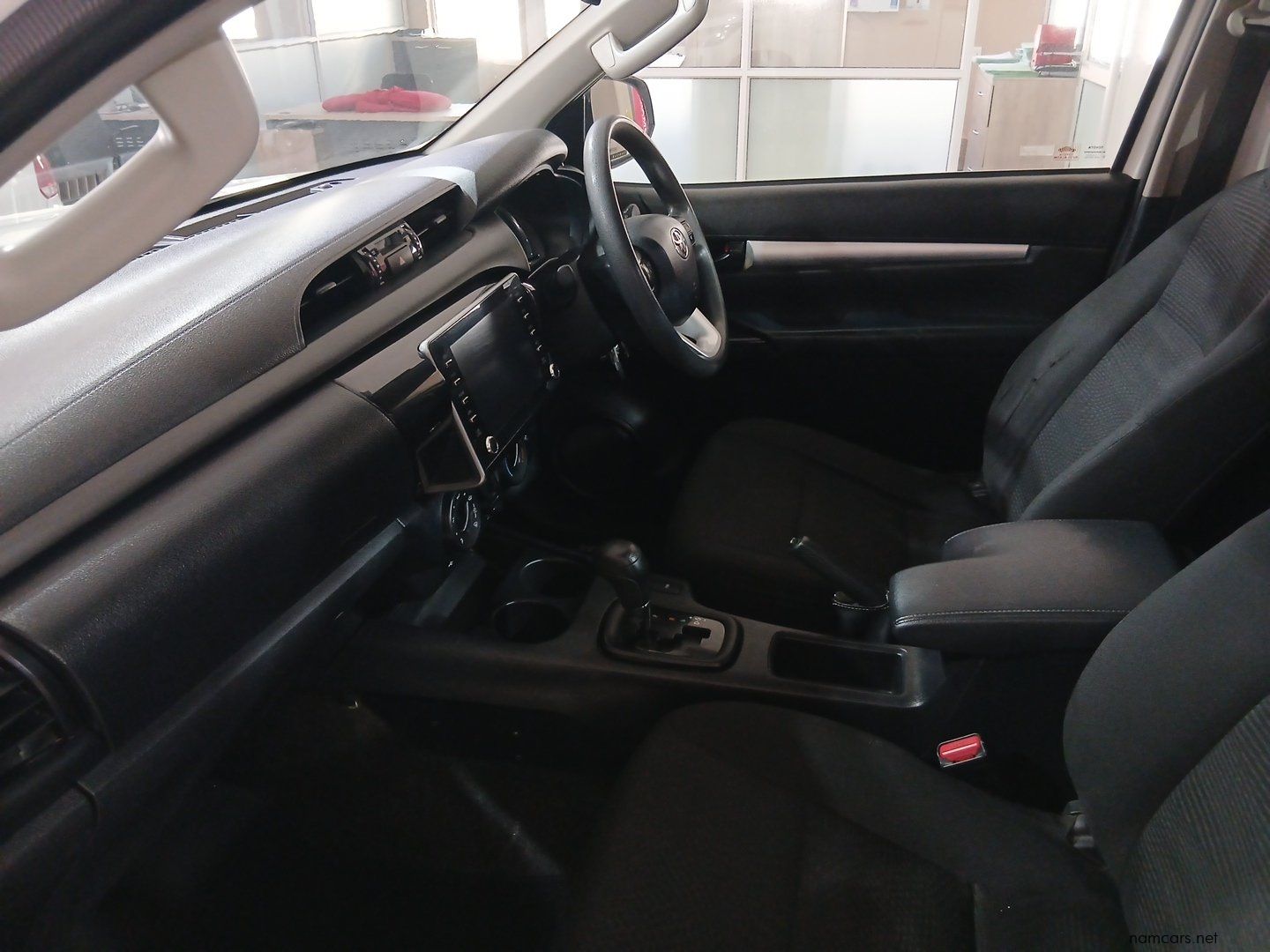 2024 Toyota Hilux 2.4 S/C 4x4 AT Raider photo