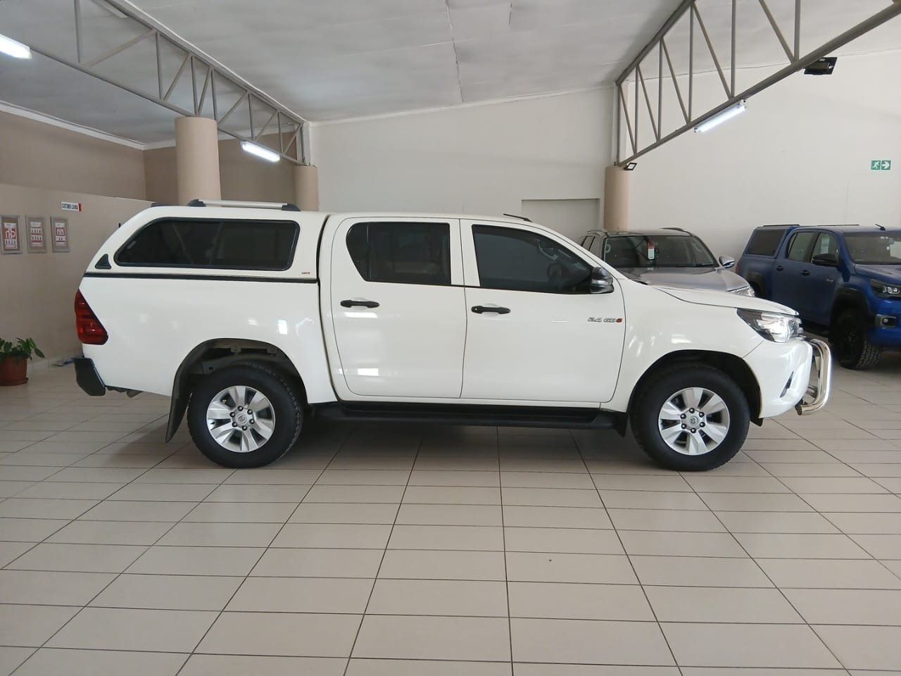 2018 Toyota Hilux 2.4 D/C SRX RB MT photo